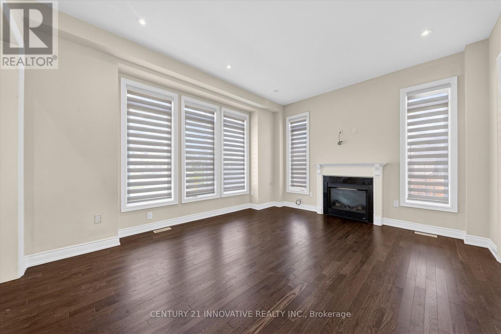 1 - 1815 Fairport Road, Pickering, Ontario  L1V 0E3 - Photo 4 - E13116424