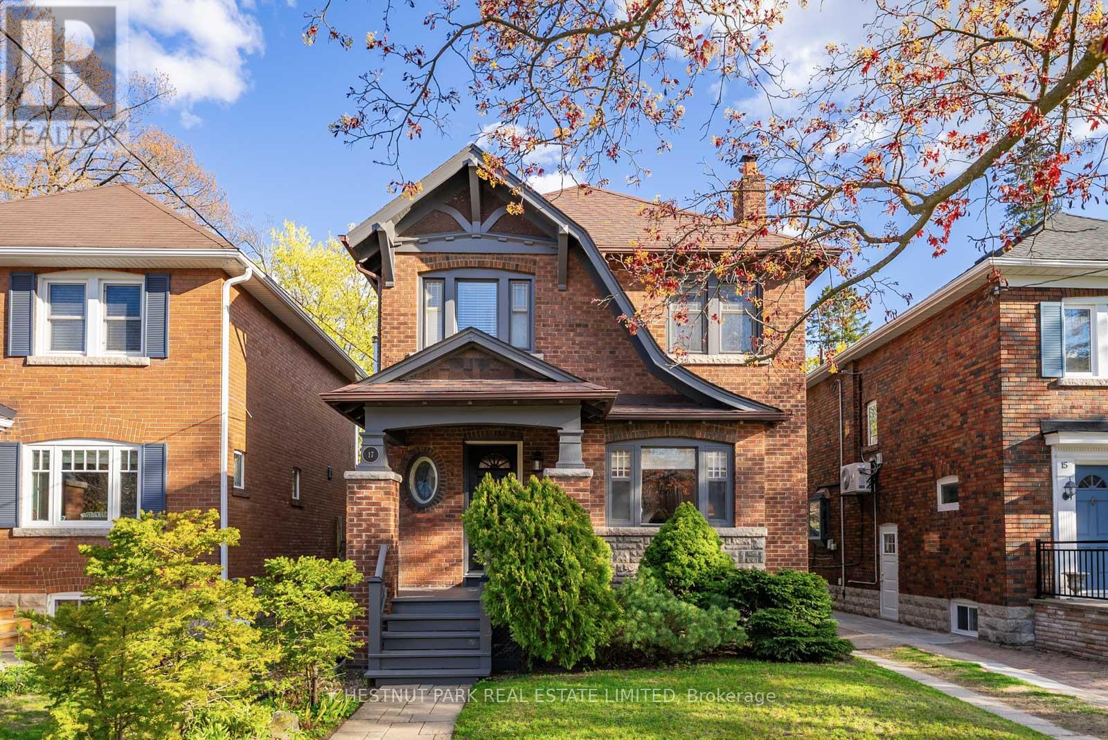 17 Glen Stewart Avenue, Toronto, Ontario  M4E 1P6 - Photo 1 - E13116556