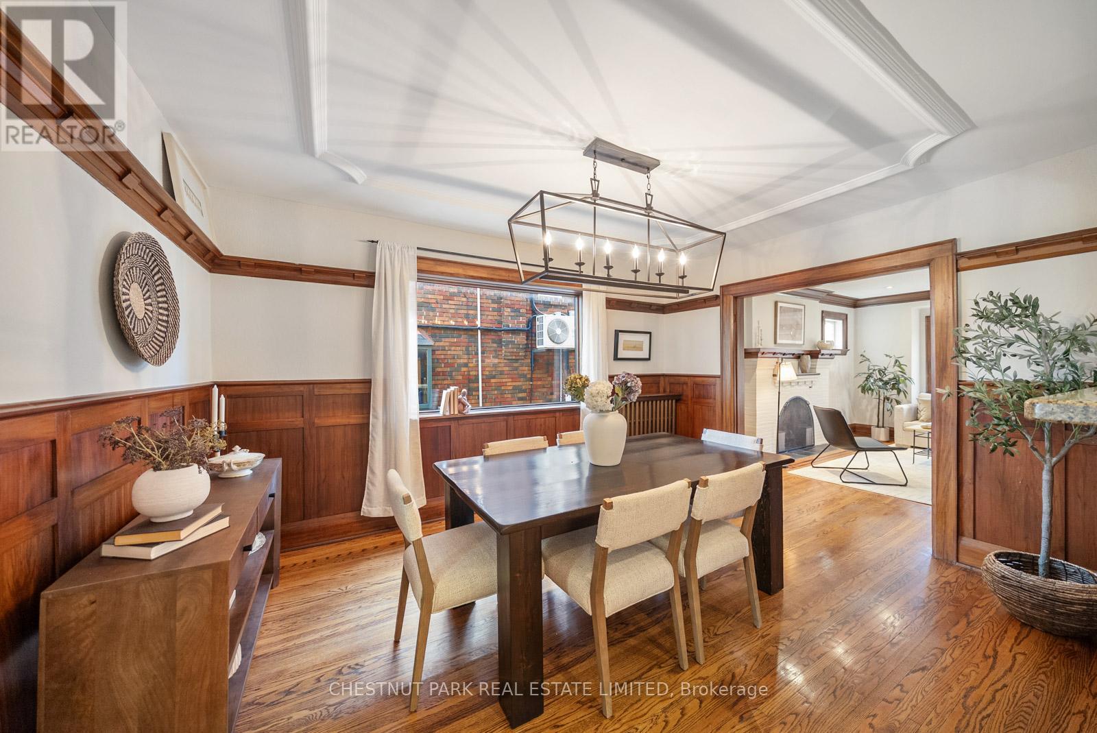 17 Glen Stewart Avenue, Toronto, Ontario  M4E 1P6 - Photo 12 - E13116556