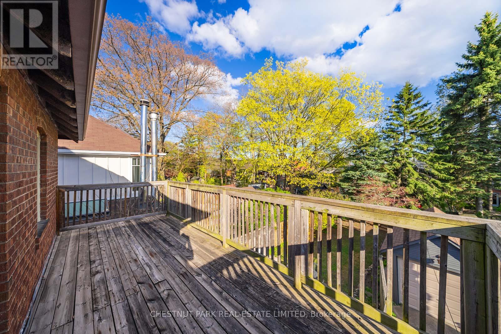 17 Glen Stewart Avenue, Toronto, Ontario  M4E 1P6 - Photo 25 - E13116556
