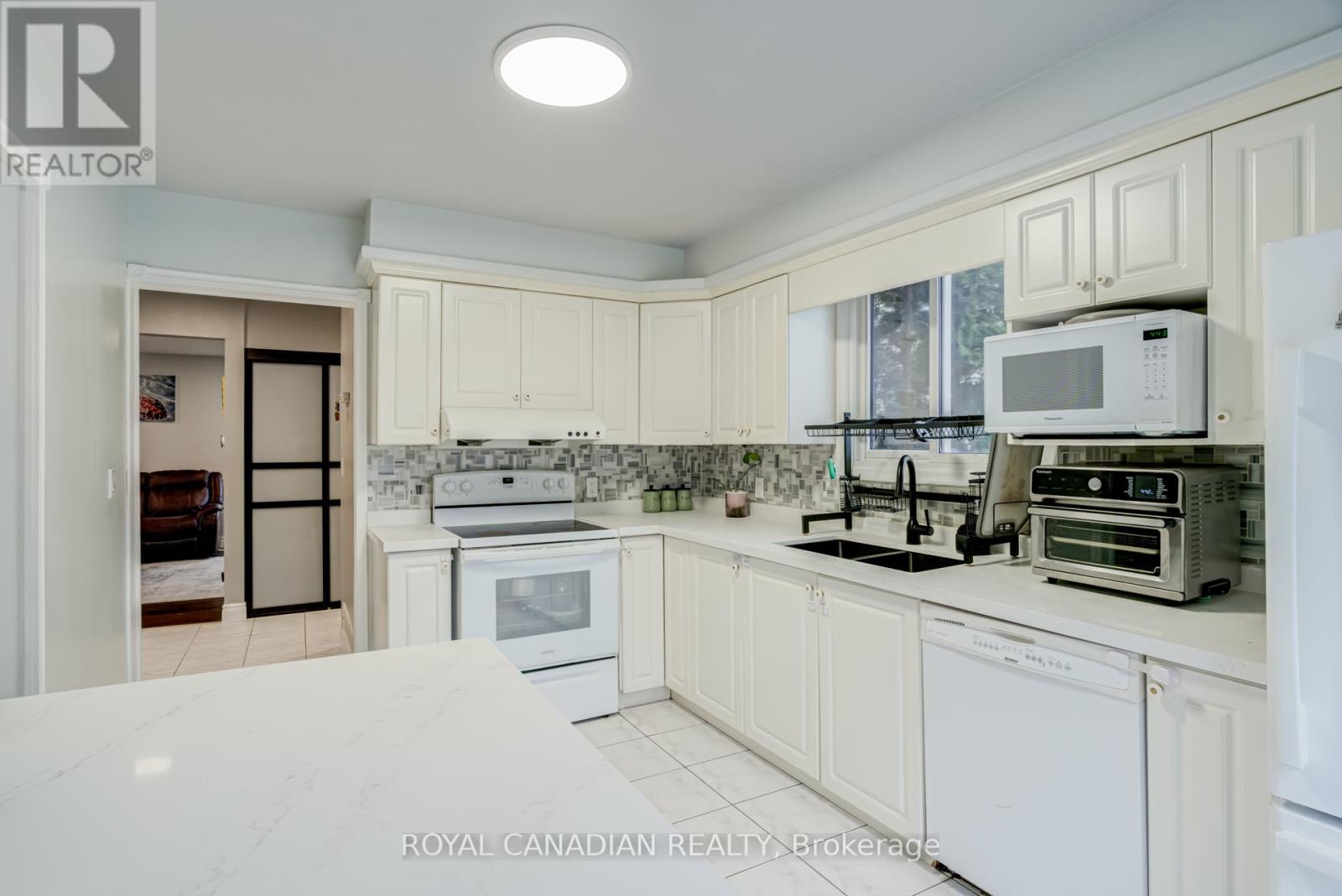 846 Monaghan Avenue, Oshawa, Ontario  L1J 6Z4 - Photo 13 - E13116576