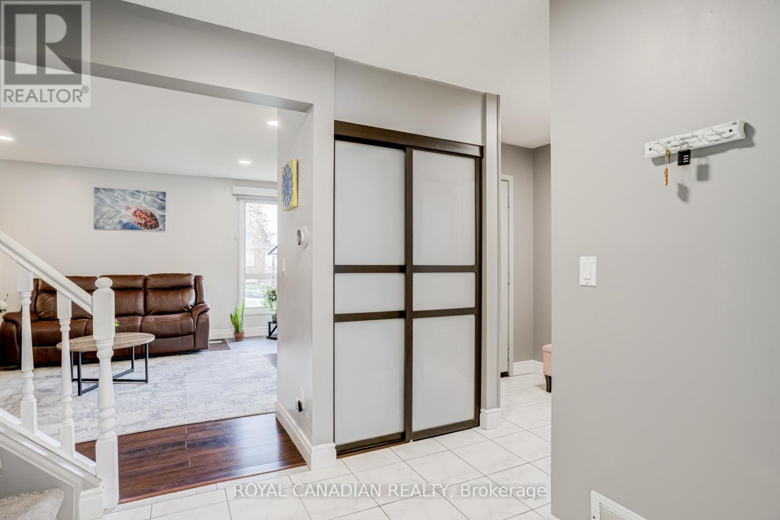 846 Monaghan Avenue, Oshawa, Ontario  L1J 6Z4 - Photo 5 - E13116576