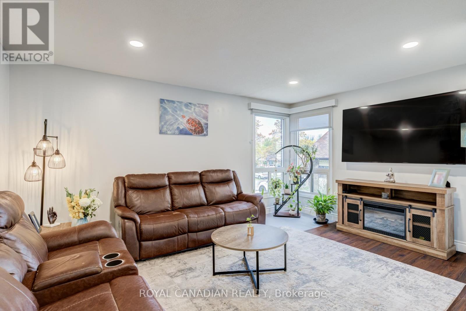 846 Monaghan Avenue, Oshawa, Ontario  L1J 6Z4 - Photo 8 - E13116576