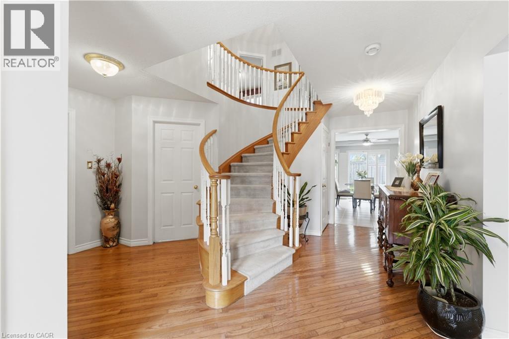183 Daniels Street, Ancaster, Ontario  L9G 4Y6 - Photo 5 - 40829378