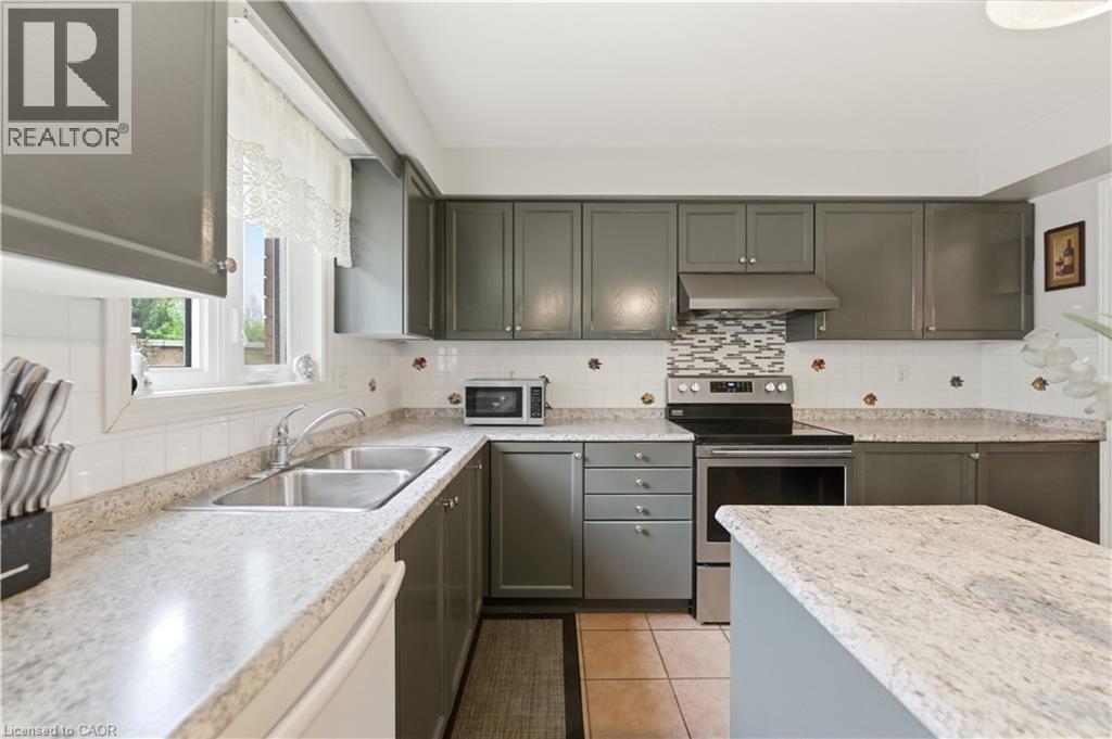 183 Daniels Street, Ancaster, Ontario  L9G 4Y6 - Photo 9 - 40829378