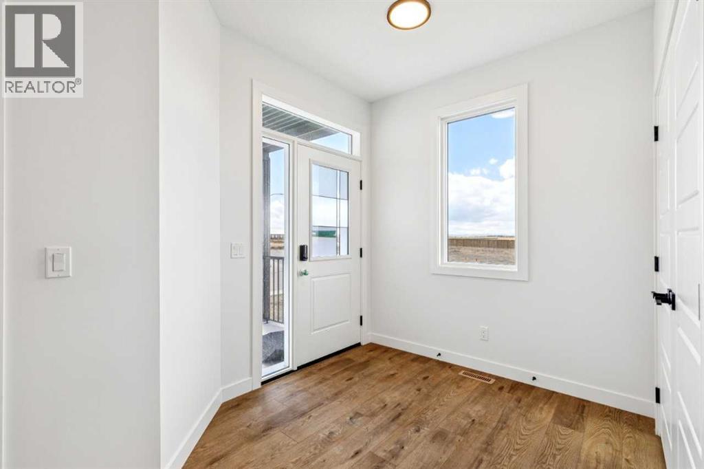 436 Bridgeport Glen, Chestermere, Alberta  T1X 3E1 - Photo 3 - A2291964