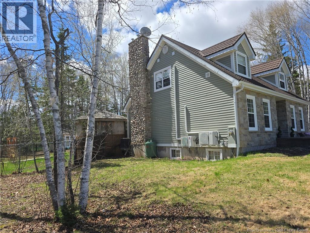 1025 Tamarack, Bathurst, New Brunswick  E2A 4G1 - Photo 50 - NB136023