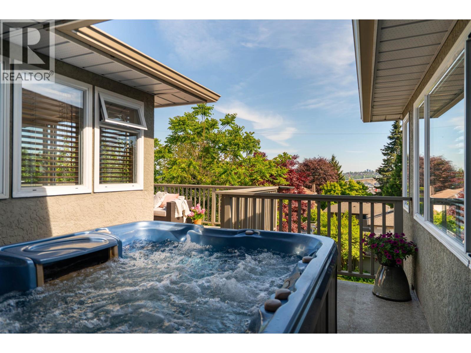 939 Calverhall Street, North Vancouver, British Columbia  V7L 1Y1 - Photo 16 - R3122127