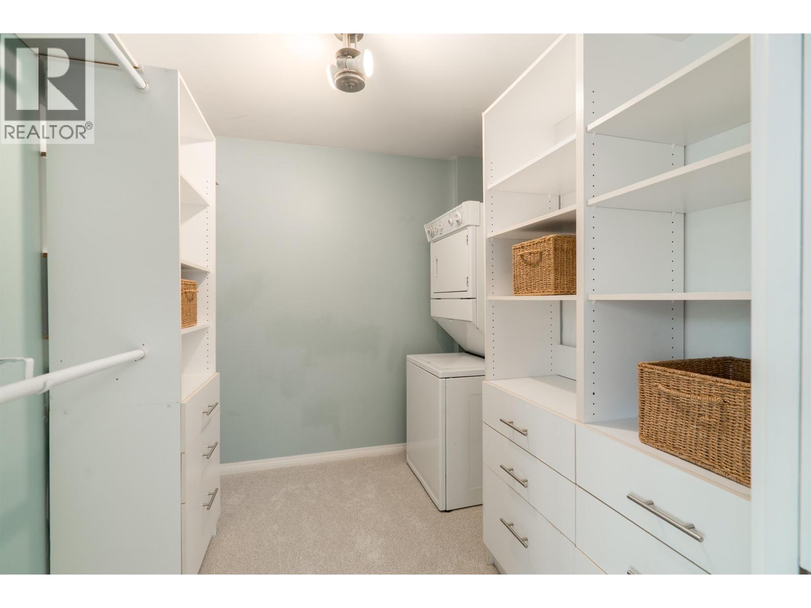 939 Calverhall Street, North Vancouver, British Columbia  V7L 1Y1 - Photo 19 - R3122127