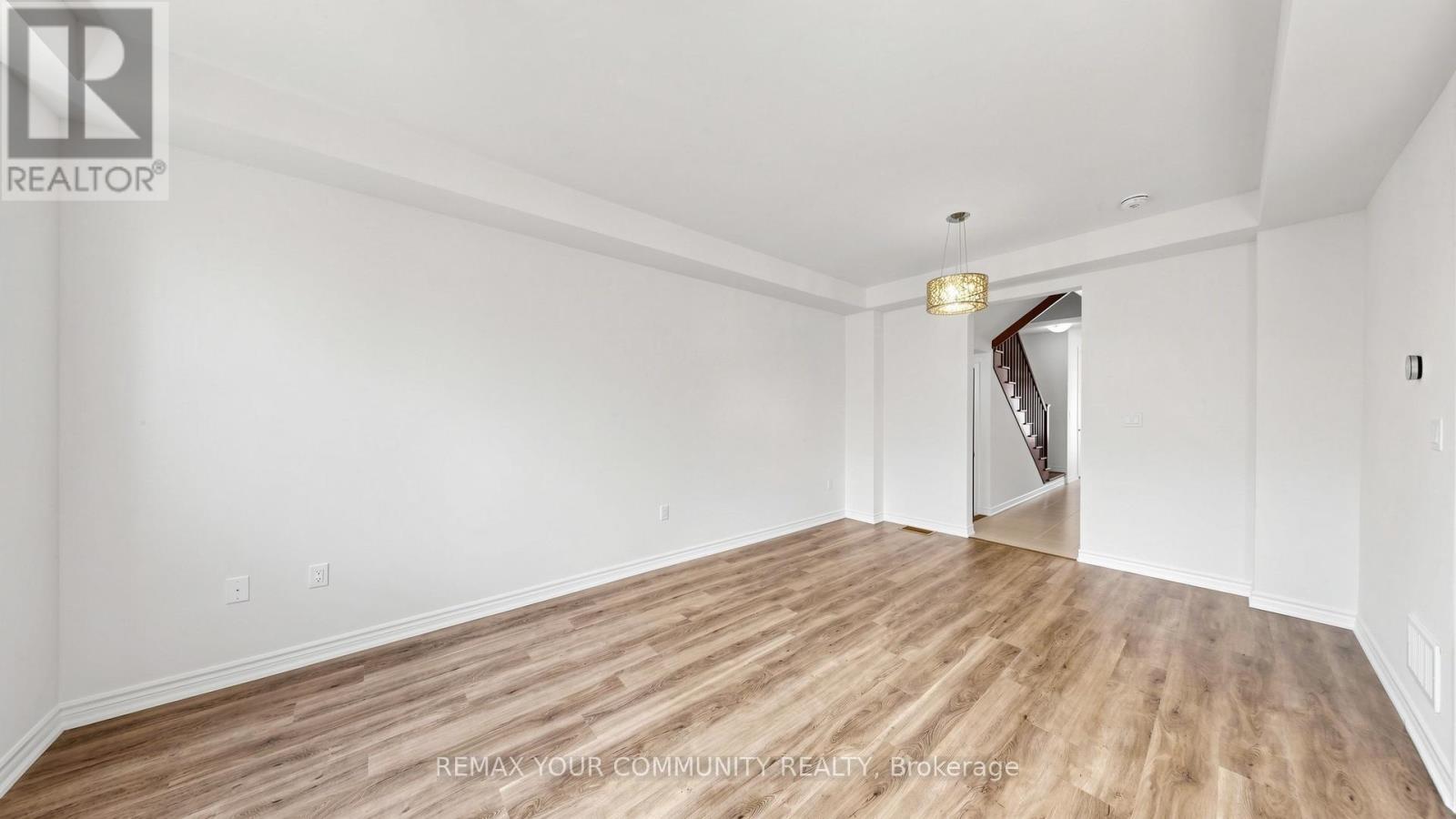 69 Lower Street, Barrie, Ontario  L9J 0B7 - Photo 5 - S13116454
