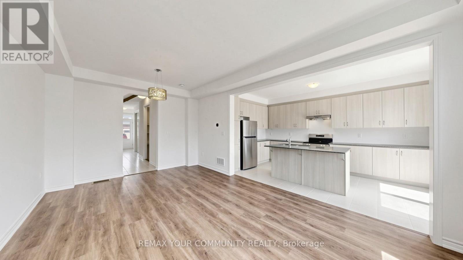 69 Lower Street, Barrie, Ontario  L9J 0B7 - Photo 6 - S13116454