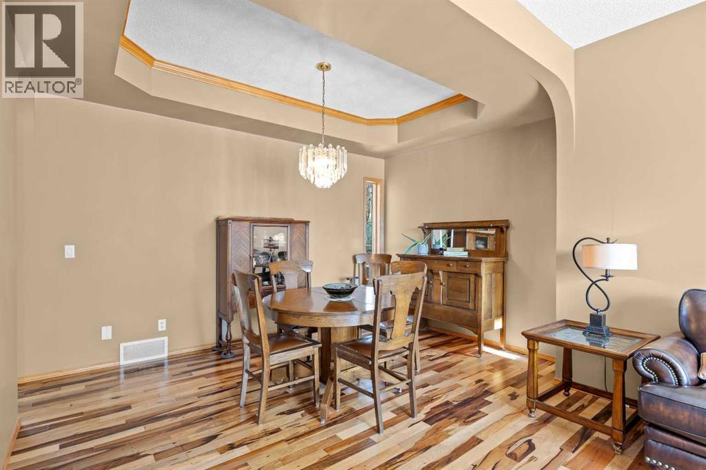 30 Gleneagles View, Cochrane, Alberta  T0L 0W2 - Photo 9 - A2308711