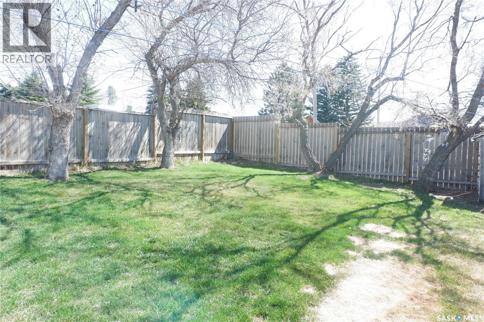 110 Railway Avenue E, Eyebrow, Saskatchewan  S0H 1L0 - Photo 27 - SK035703