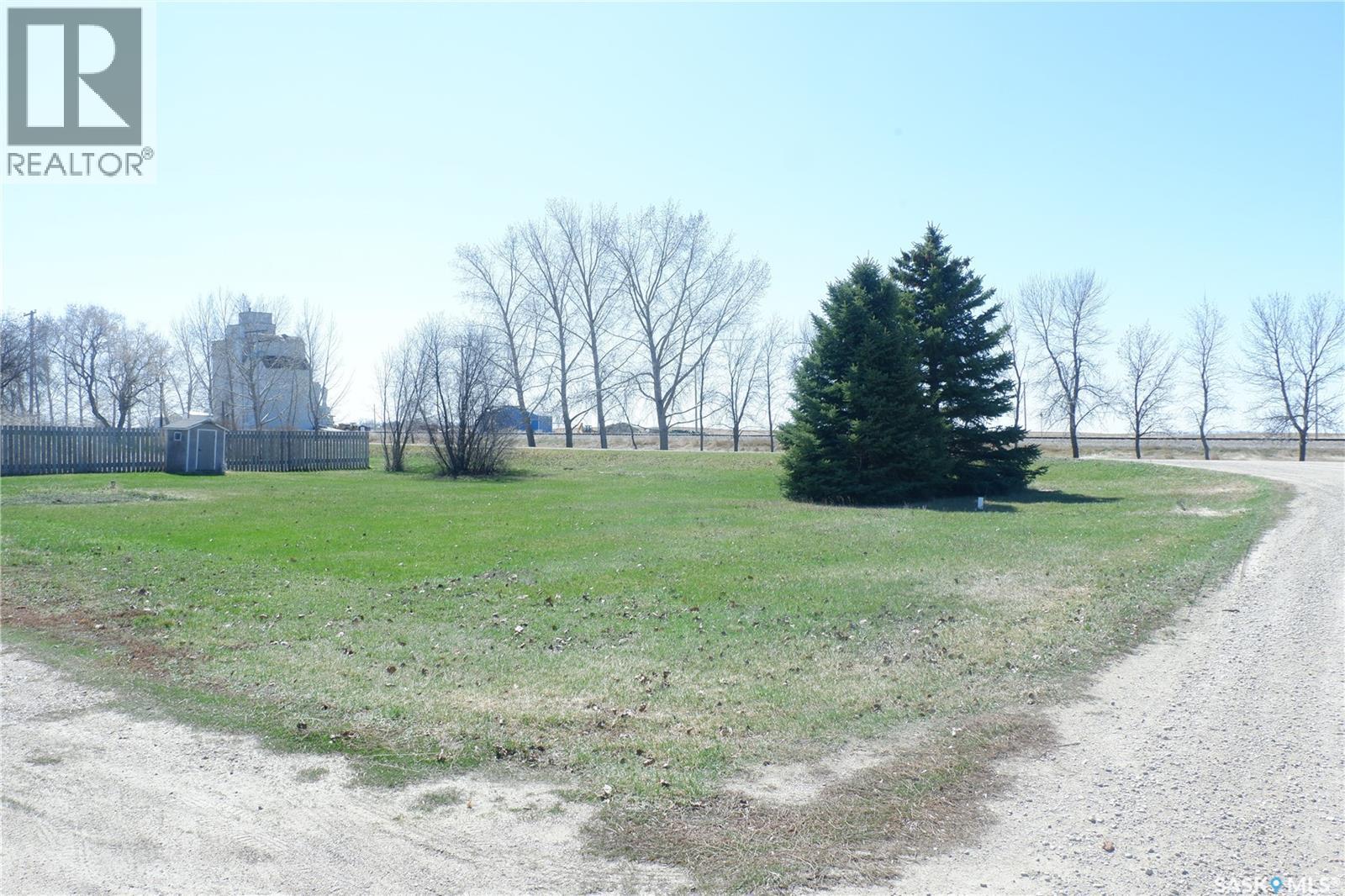 110 Railway Avenue E, Eyebrow, Saskatchewan  S0H 1L0 - Photo 34 - SK035703