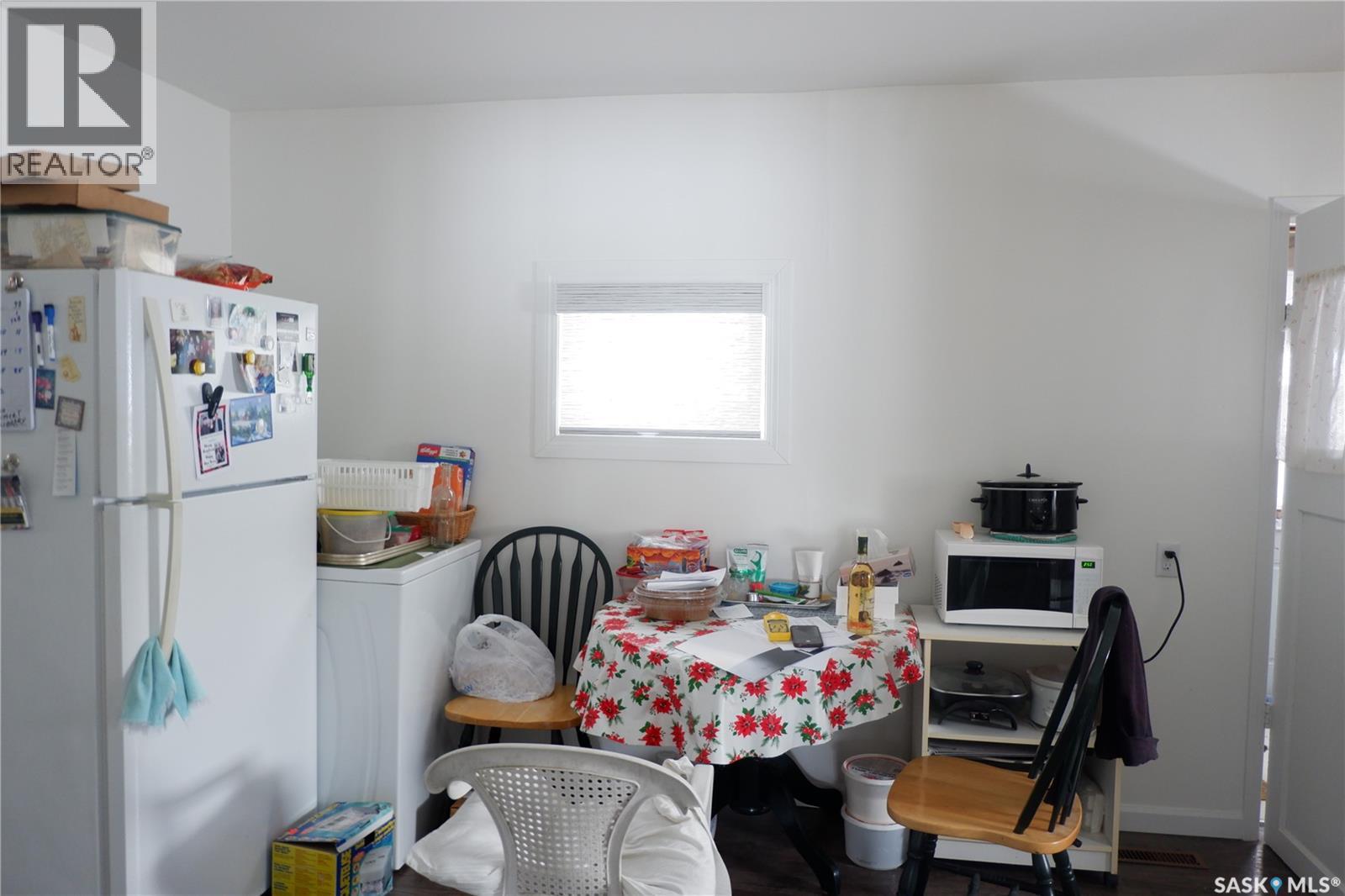 110 Railway Avenue E, Eyebrow, Saskatchewan  S0H 1L0 - Photo 6 - SK035703