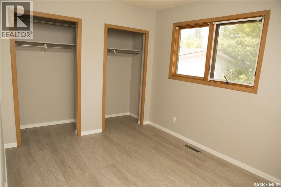 81 A&b Circlebrooke Drive, Yorkton, Saskatchewan  S3N 2C9 - Photo 18 - SK035700