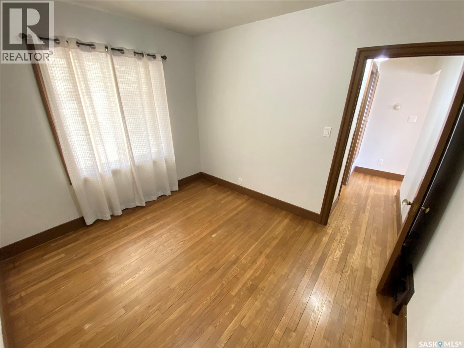 85 Smith Street E, Yorkton, Saskatchewan  S3N 0H7 - Photo 9 - SK035610