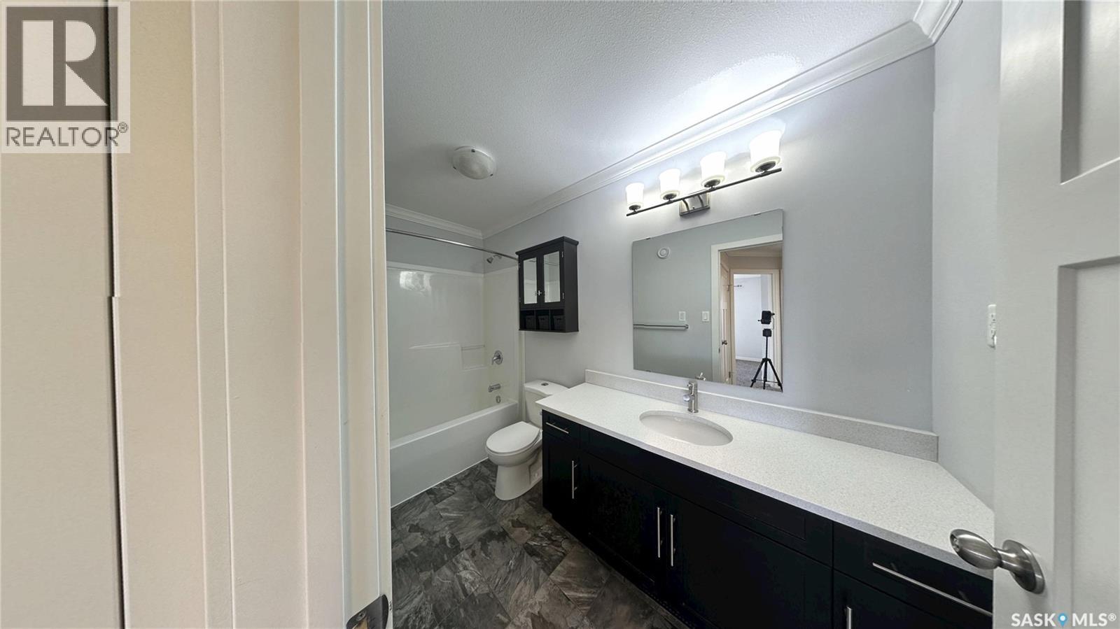 271 250 Akhtar Bend, Saskatoon, Saskatchewan  S7W 0W4 - Photo 11 - SK035592