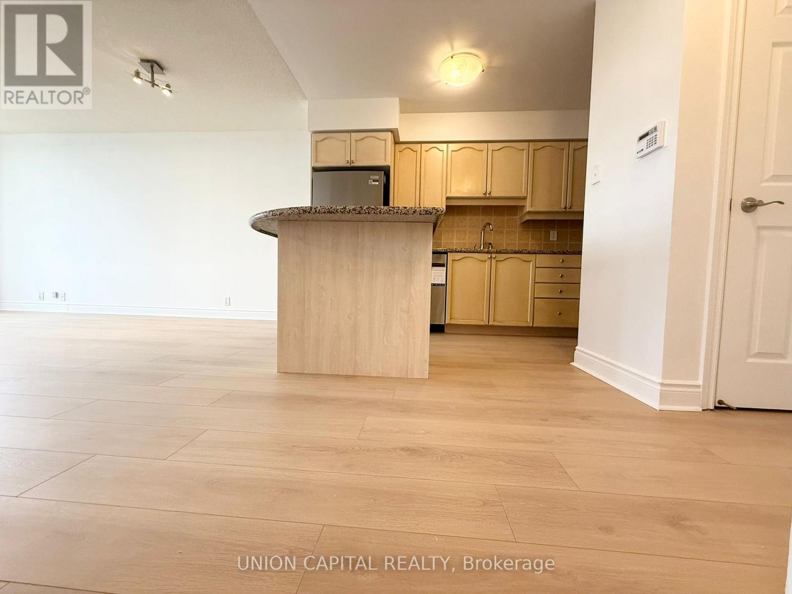 825 - 80 Harrison Garden Boulevard, Toronto, Ontario  M2N 7E3 - Photo 5 - C13100360