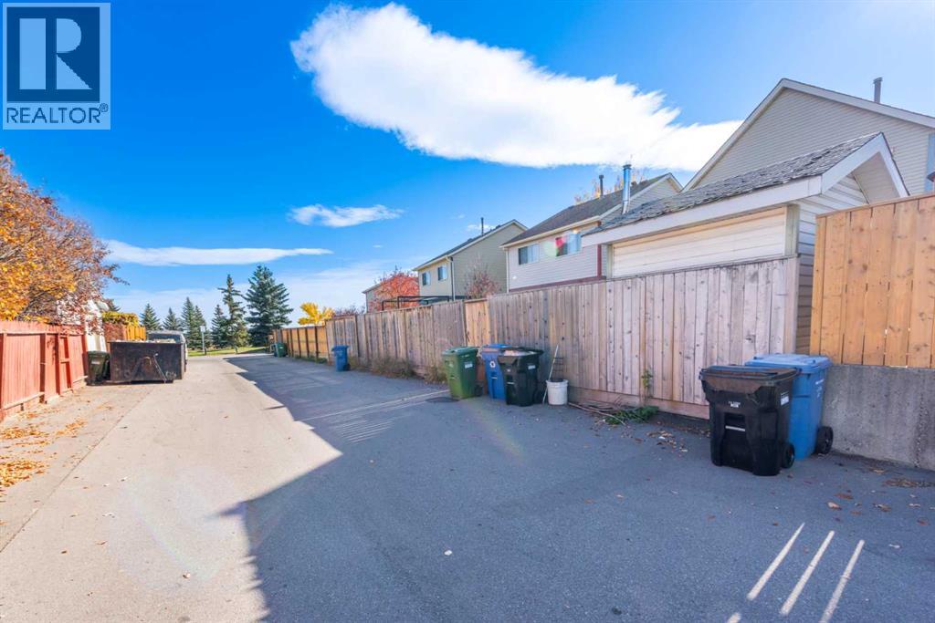 78 Queen Anne Close SE, Calgary, Alberta  T2J 6E5 - Photo 32 - A2310411