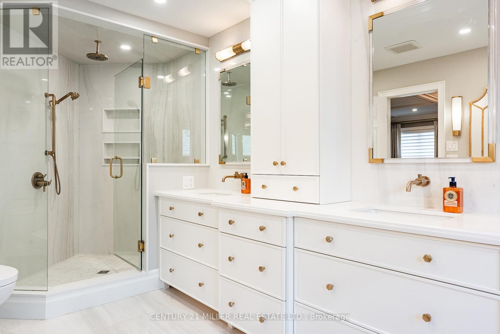 1392 Clearwater Crescent, Oakville, Ontario  L6H 7J5 - Photo 21 - W13116426
