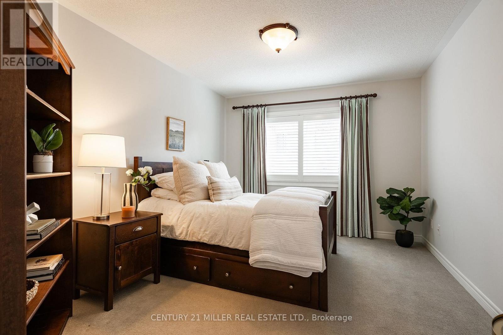 1392 Clearwater Crescent, Oakville, Ontario  L6H 7J5 - Photo 25 - W13116426