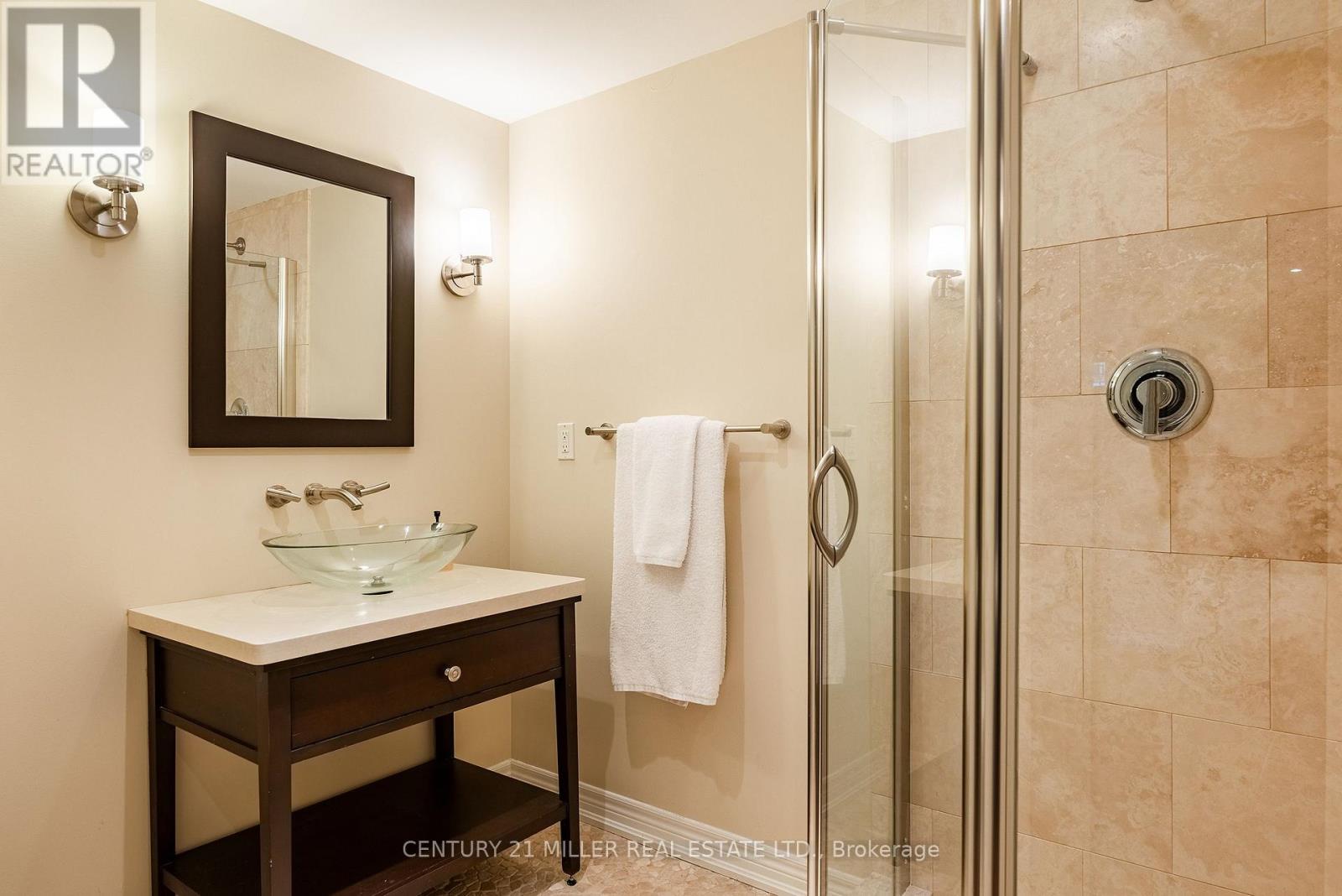 1392 Clearwater Crescent, Oakville, Ontario  L6H 7J5 - Photo 31 - W13116426