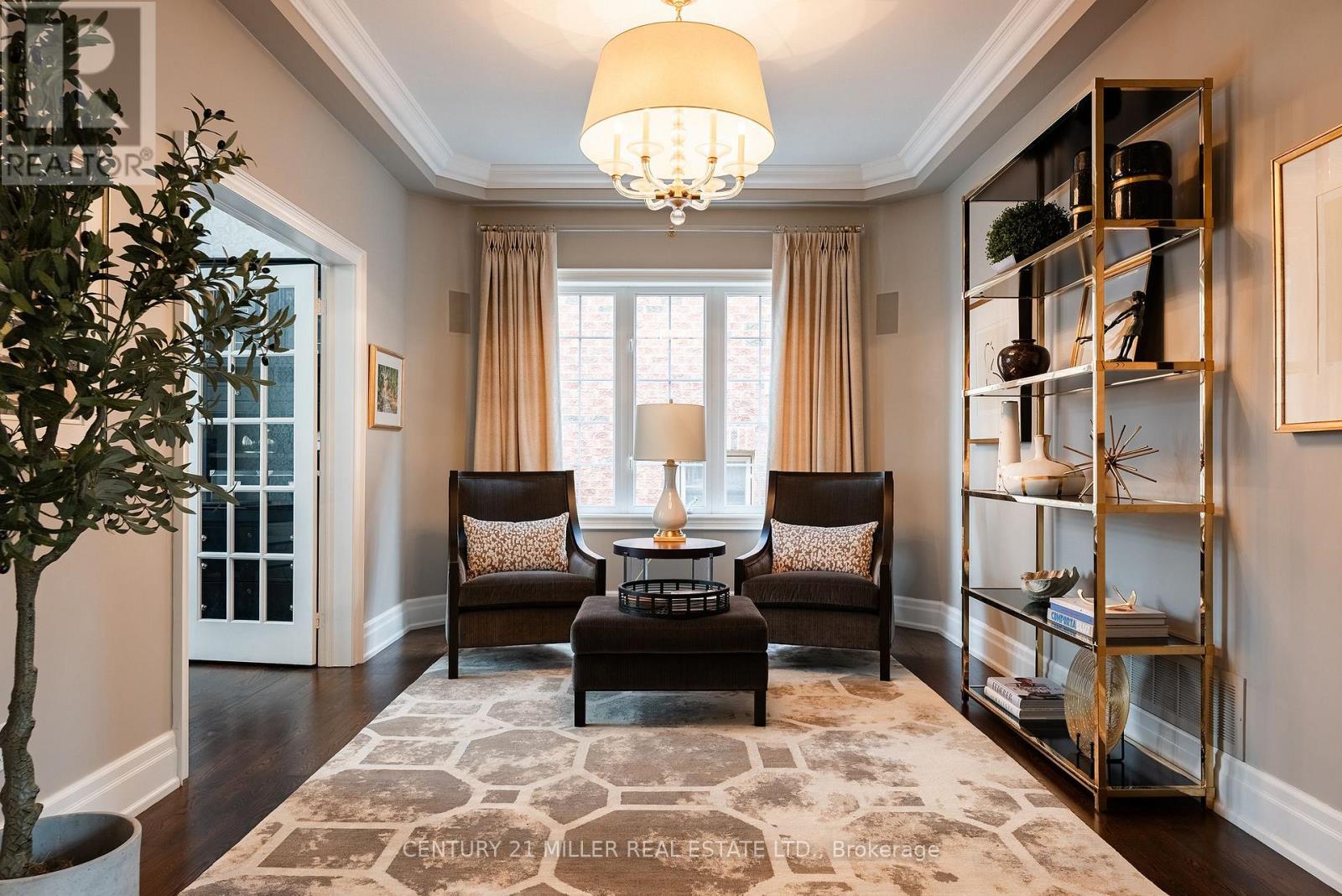 1392 Clearwater Crescent, Oakville, Ontario  L6H 7J5 - Photo 6 - W13116426