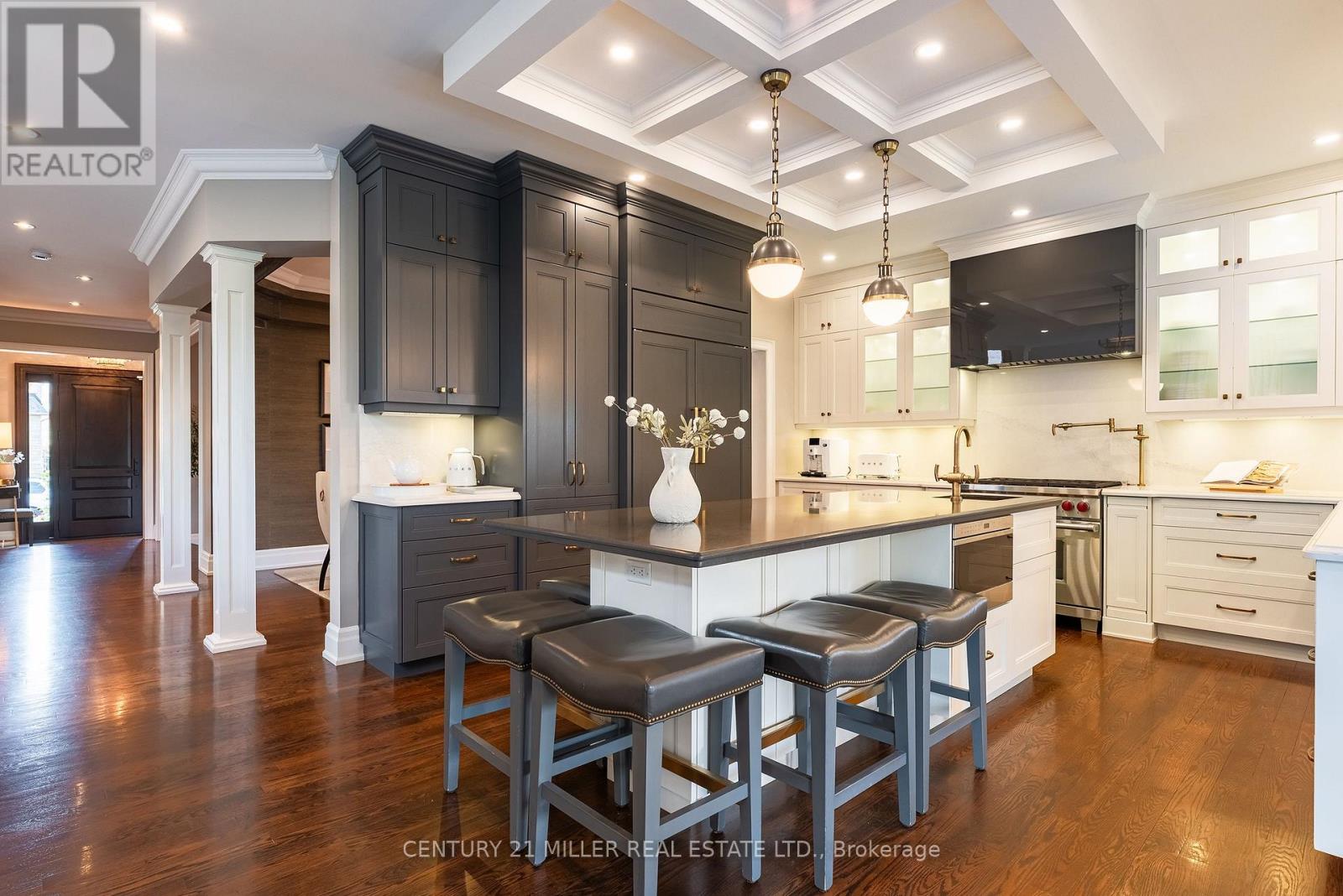 1392 Clearwater Crescent, Oakville, Ontario  L6H 7J5 - Photo 9 - W13116426
