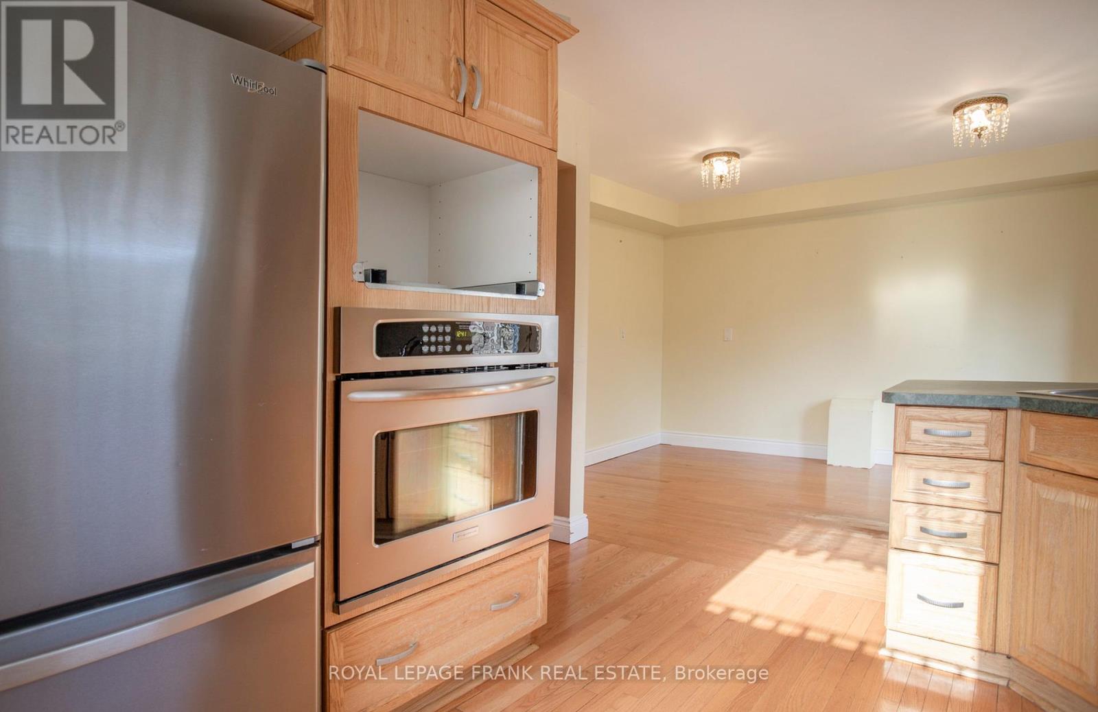 90 Hillhurst Crescent, Clarington, Ontario  L1E 2A3 - Photo 15 - E13116896