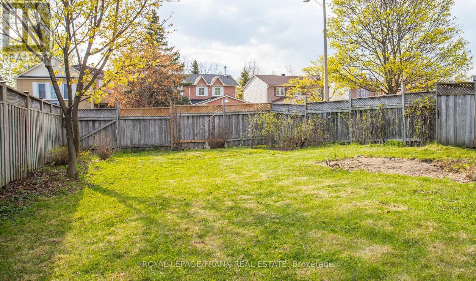 90 Hillhurst Crescent, Clarington, Ontario  L1E 2A3 - Photo 4 - E13116896