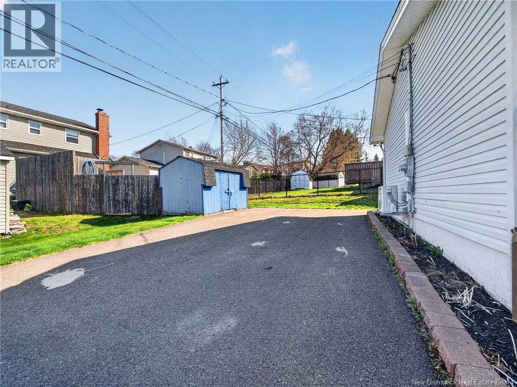 800 Frampton, Moncton, New Brunswick  E1G 2A1 - Photo 4 - NB133784