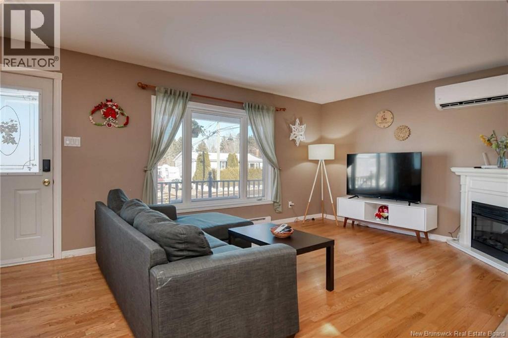800 Frampton, Moncton, New Brunswick  E1G 2A1 - Photo 5 - NB133784