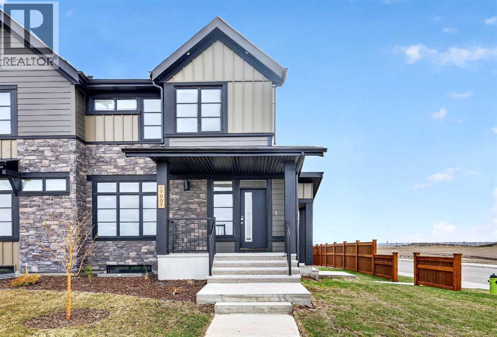 7007 Rangeview Avenue Se, Calgary, Alberta  T3S 0P9 - Photo 2 - A2269816
