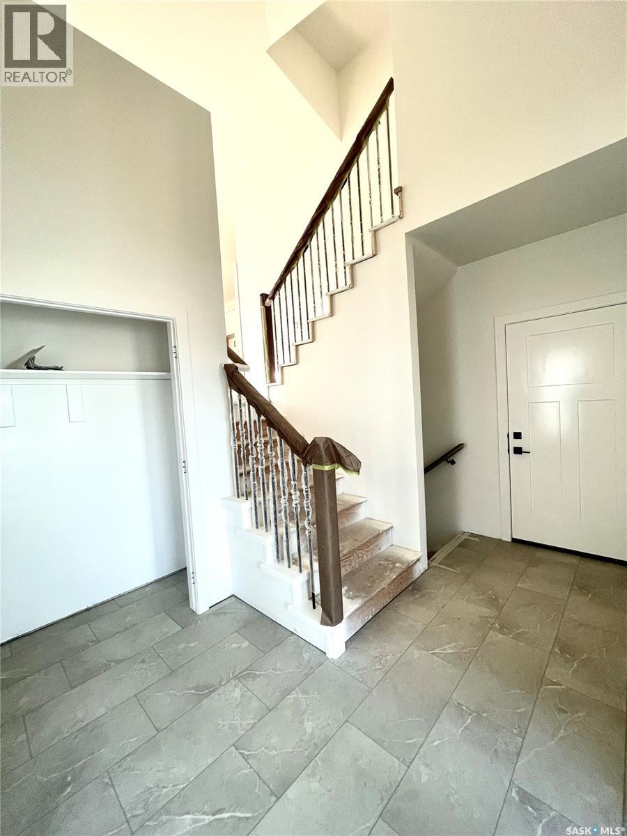 117 Emma Crescent, Martensville, Saskatchewan  S0K 2T1 - Photo 3 - SK035545