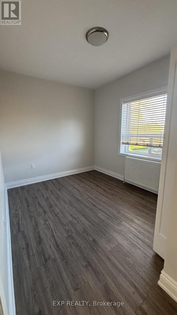 3 - 3289 Lakeshore Boulevard W, Toronto, Ontario  M8W 1M8 - Photo 11 - W13070040