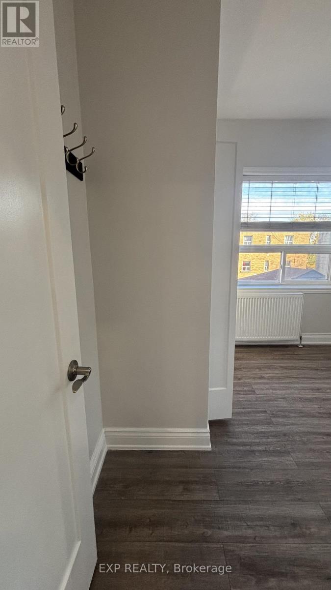 3 - 3289 Lakeshore Boulevard W, Toronto, Ontario  M8W 1M8 - Photo 16 - W13070040