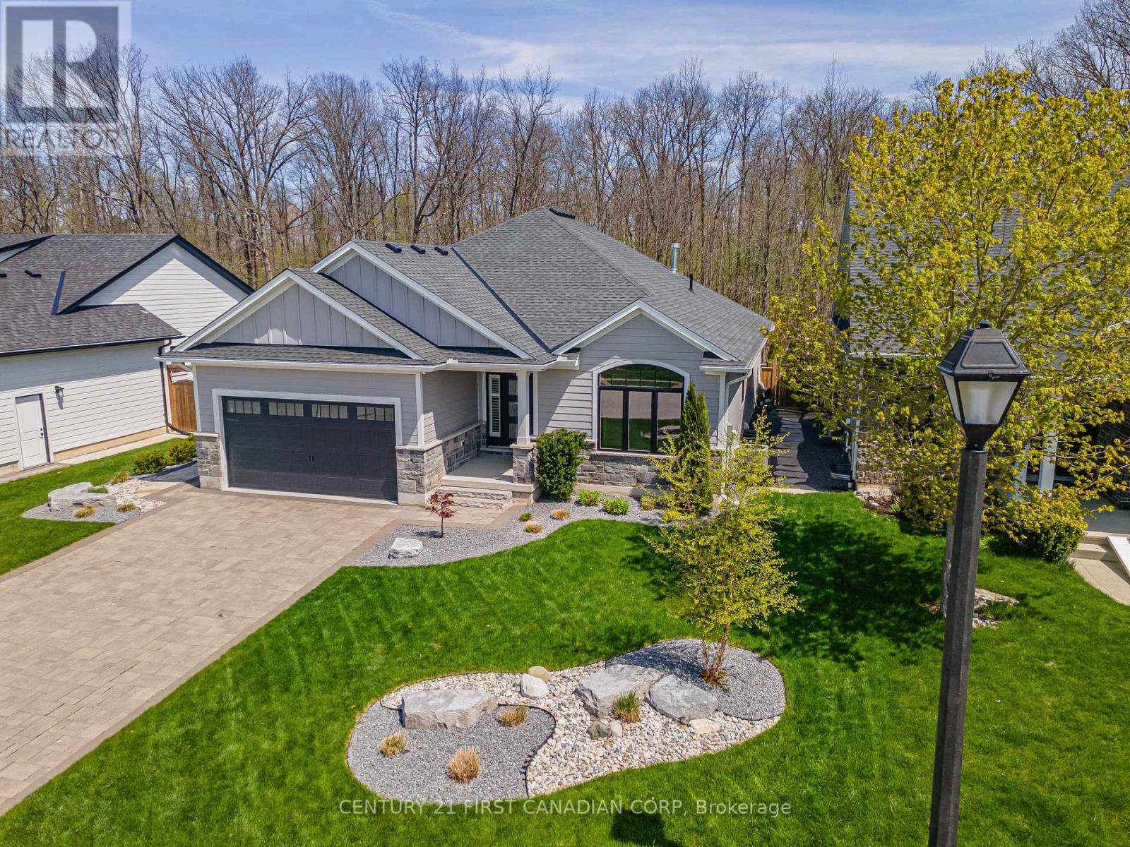 65 Deerfield Road, Lambton Shores, Ontario  N0M 1T0 - Photo 1 - X13116888