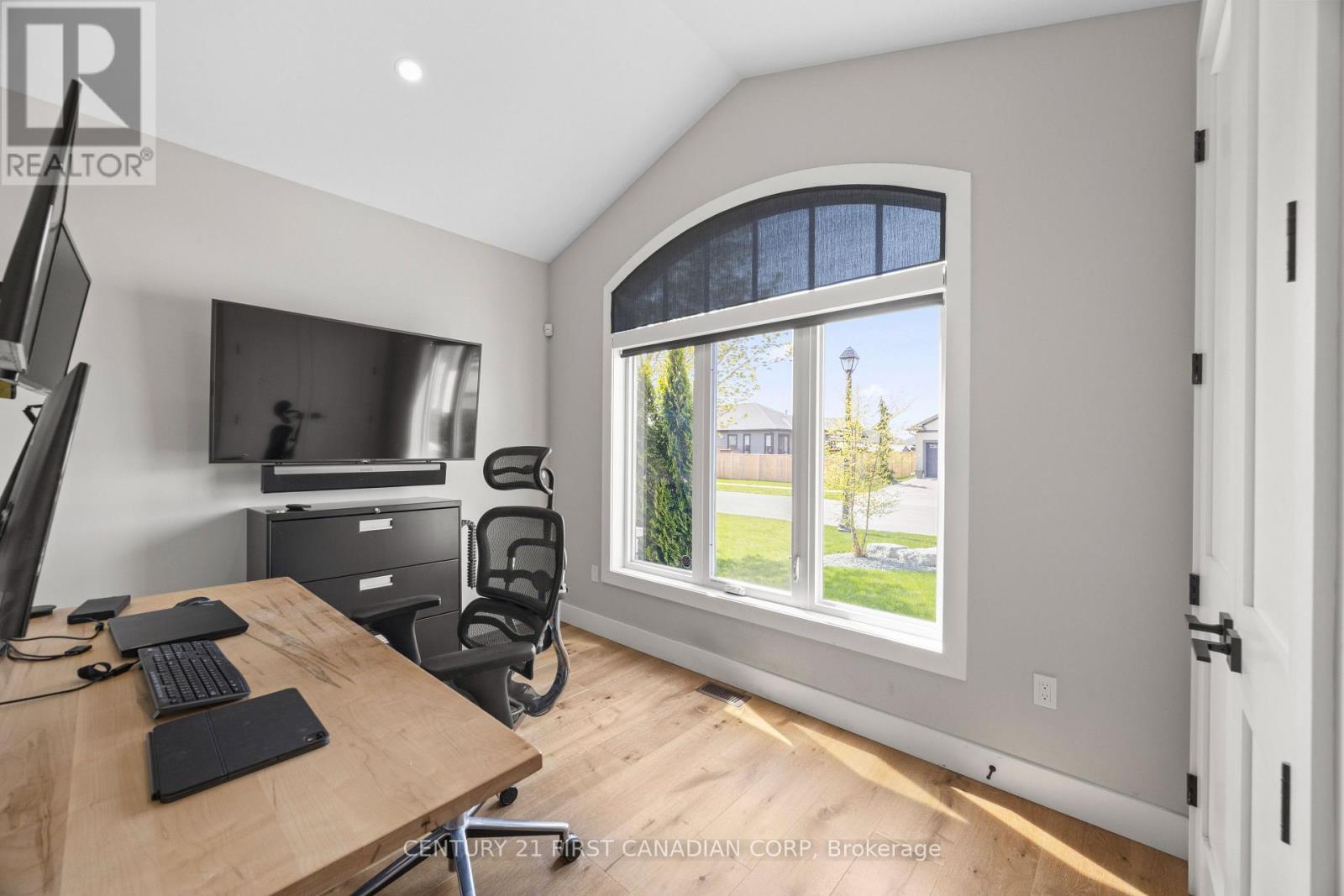 65 Deerfield Road, Lambton Shores, Ontario  N0M 1T0 - Photo 21 - X13116888