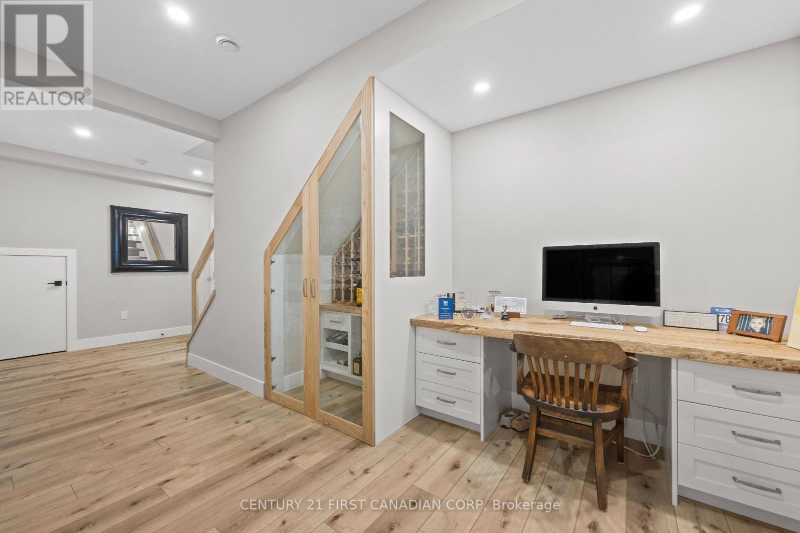 65 Deerfield Road, Lambton Shores, Ontario  N0M 1T0 - Photo 23 - X13116888