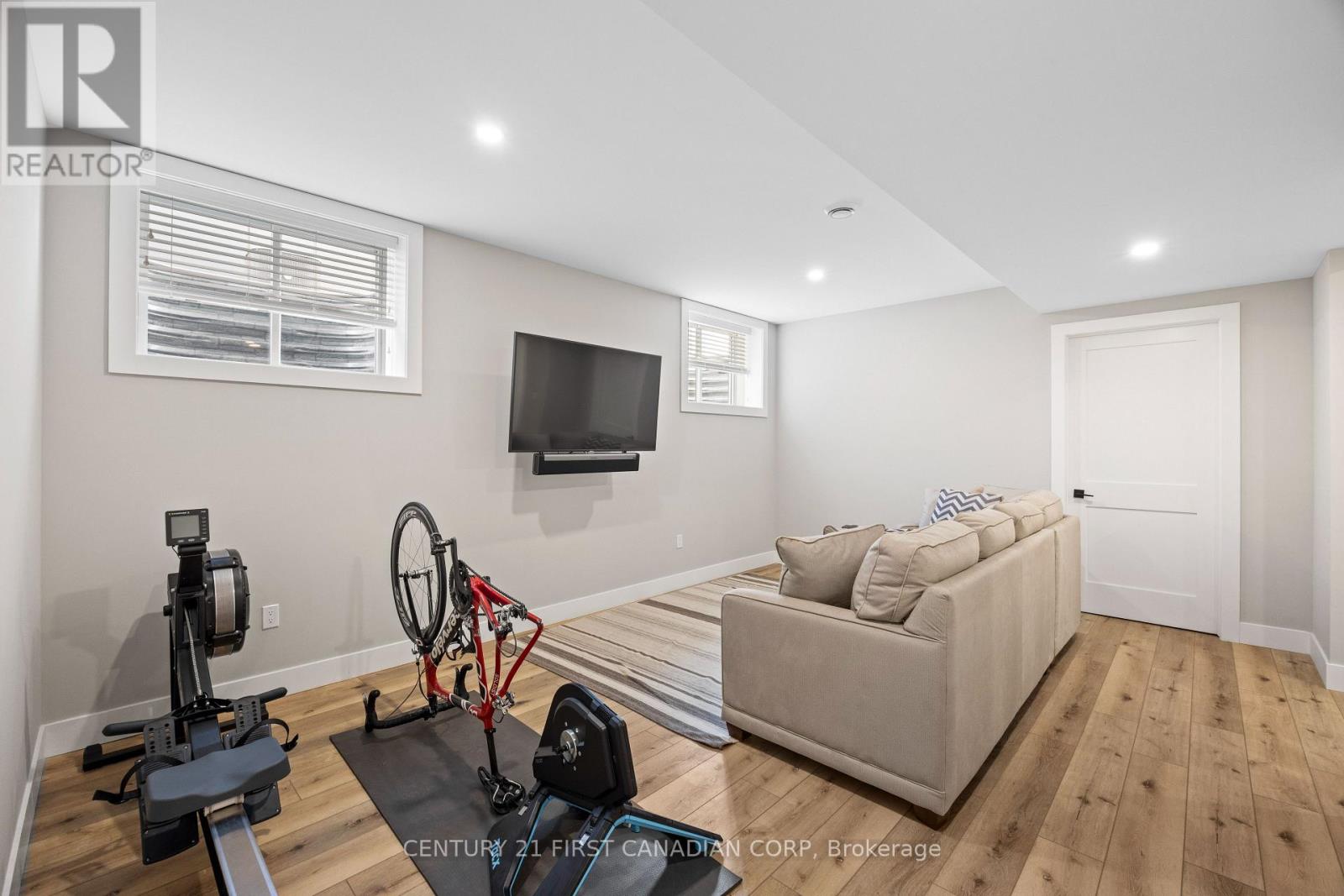 65 Deerfield Road, Lambton Shores, Ontario  N0M 1T0 - Photo 24 - X13116888
