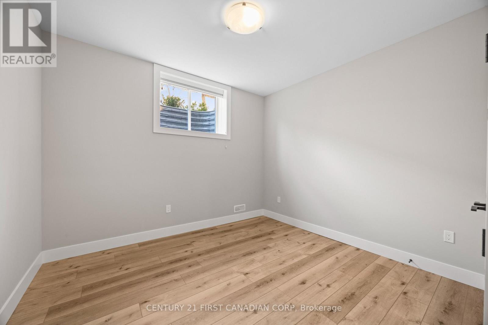 65 Deerfield Road, Lambton Shores, Ontario  N0M 1T0 - Photo 30 - X13116888