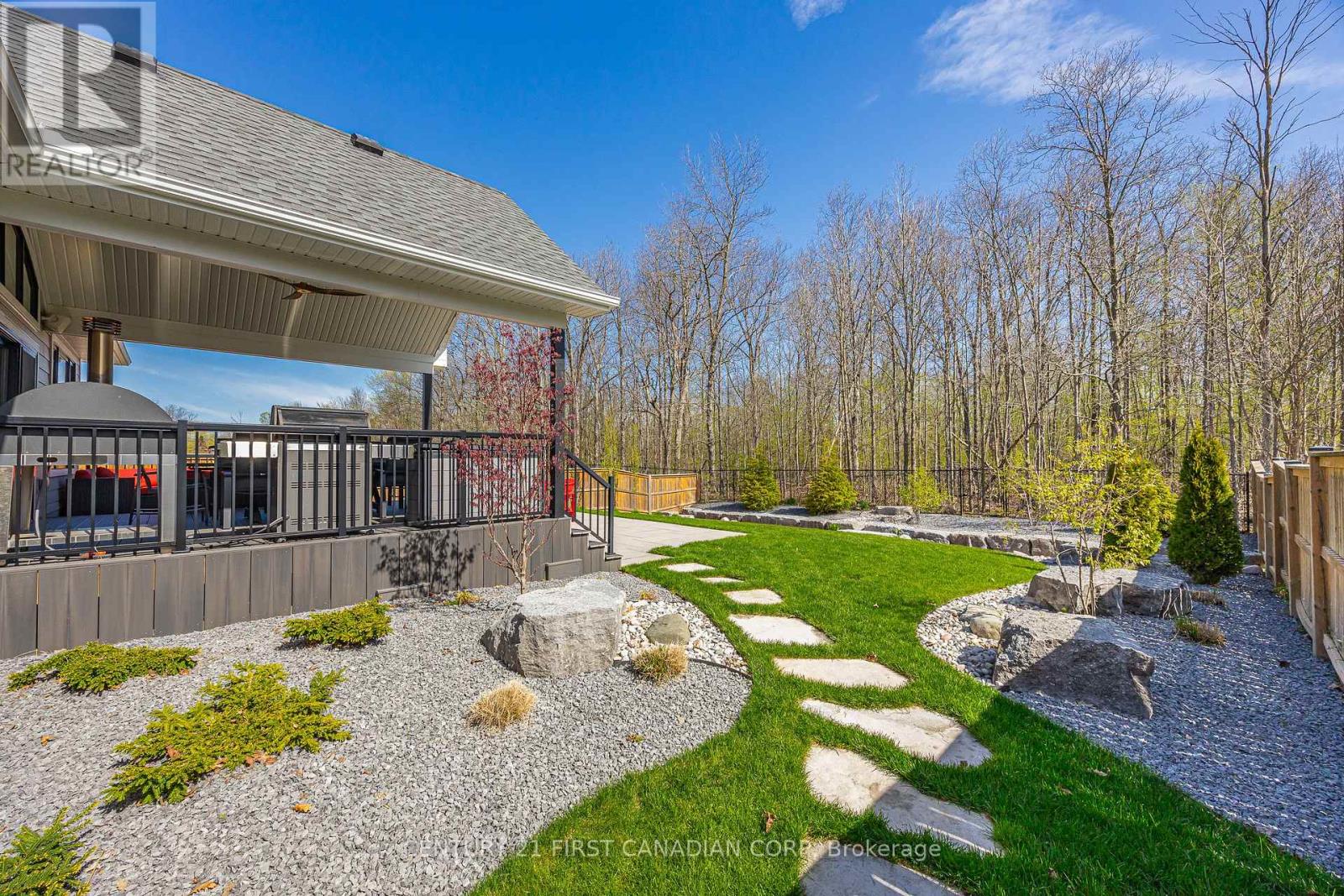 65 Deerfield Road, Lambton Shores, Ontario  N0M 1T0 - Photo 33 - X13116888