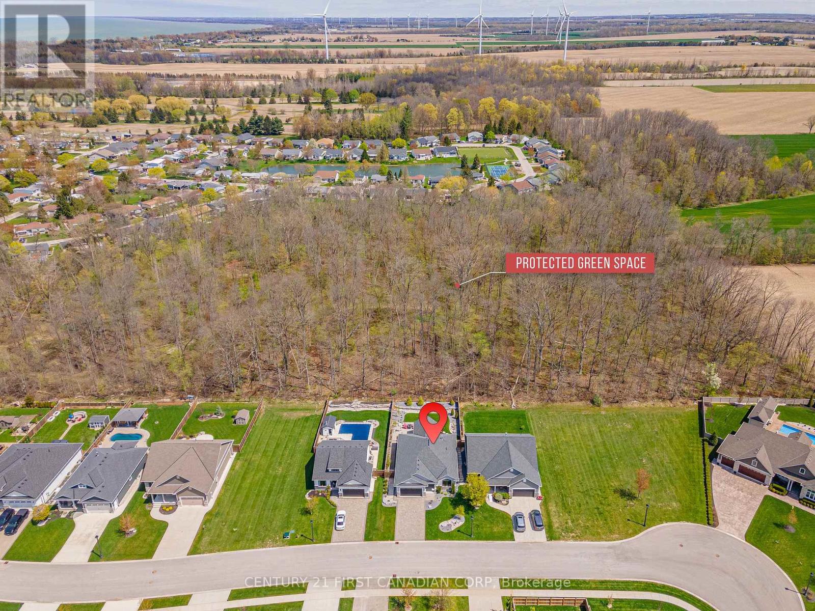 65 Deerfield Road, Lambton Shores, Ontario  N0M 1T0 - Photo 47 - X13116888
