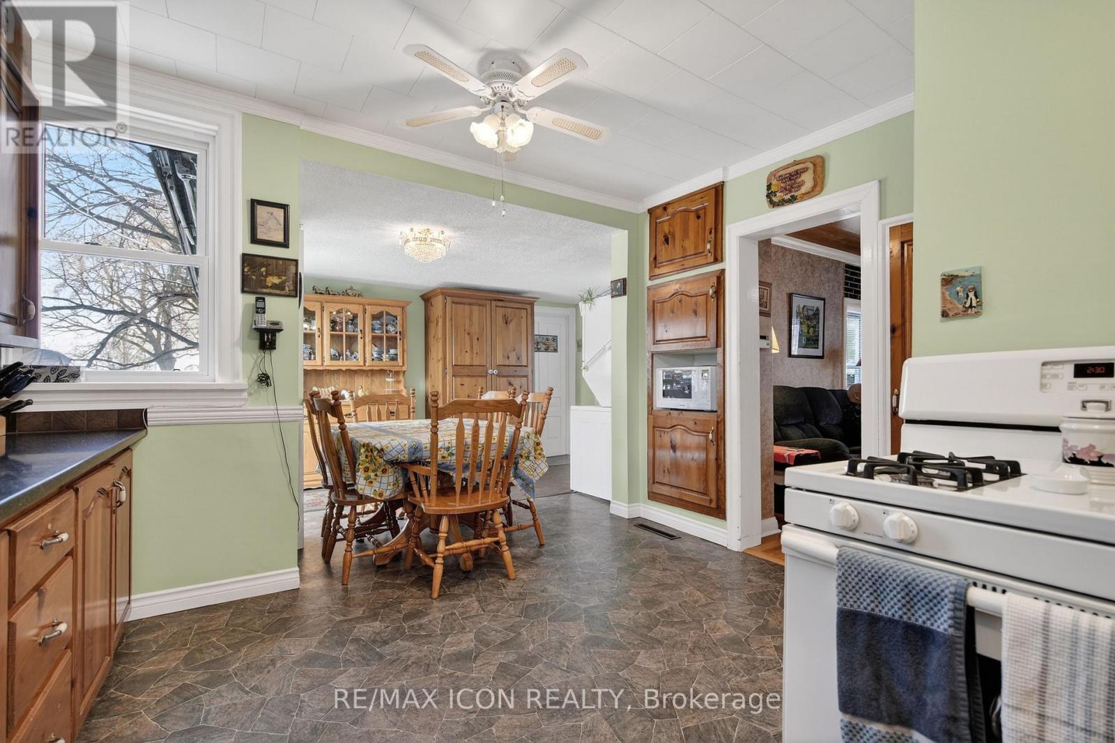 38236 Fingal Line, Southwold, Ontario  N5P 3S5 - Photo 13 - X13116956