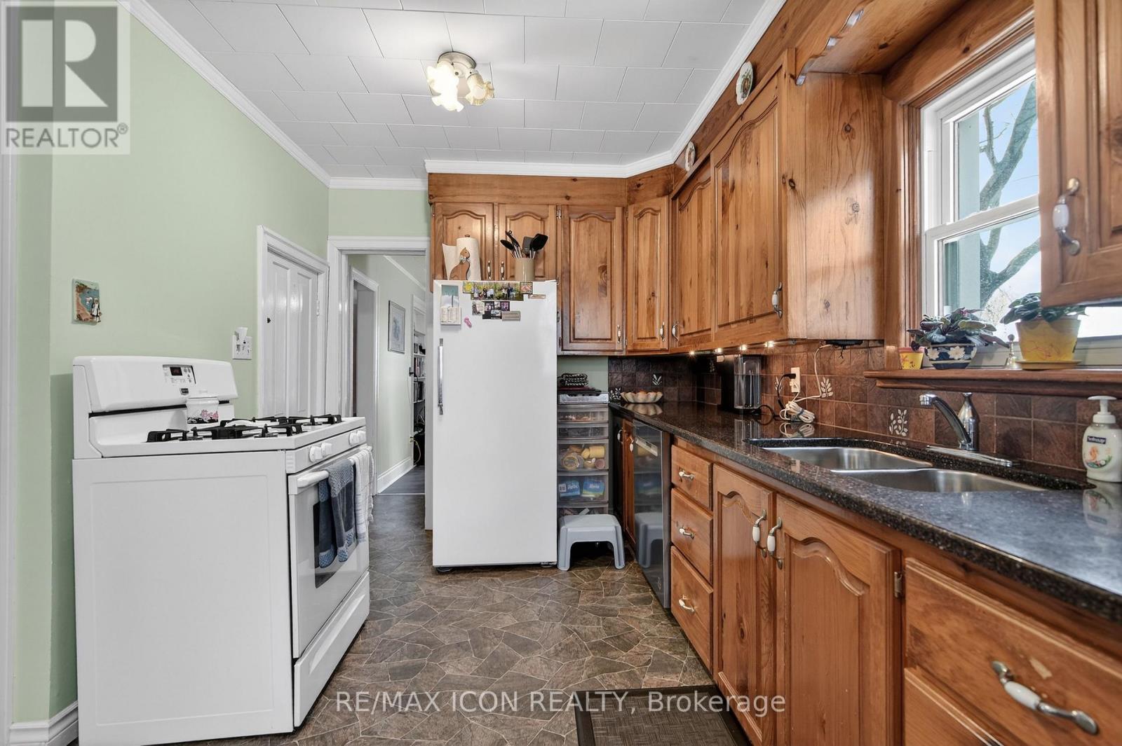 38236 Fingal Line, Southwold, Ontario  N5P 3S5 - Photo 16 - X13116956