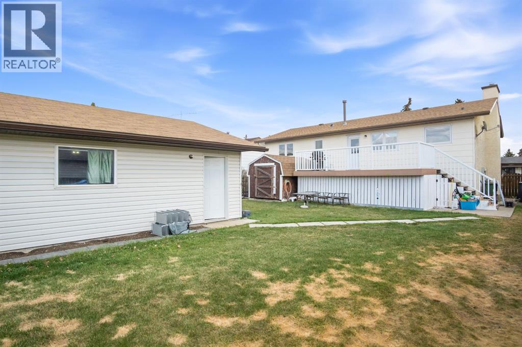 5626 57 Avenue, Olds, Alberta  T4H 1K2 - Photo 36 - A2309173