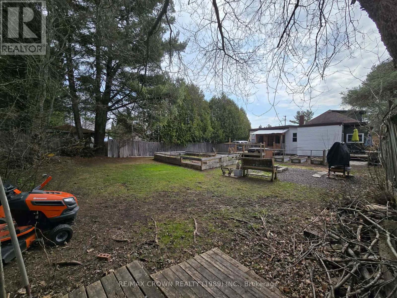 156 Main Street, Sundridge, Ontario  P0A 1Z0 - Photo 31 - X12770964