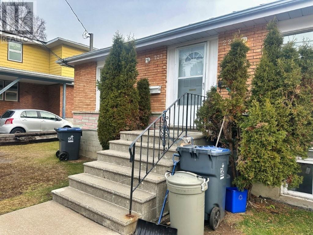221 & 223 Bruce Street, Thunder Bay, Ontario  P7A 5W8 - Photo 6 - TB253587