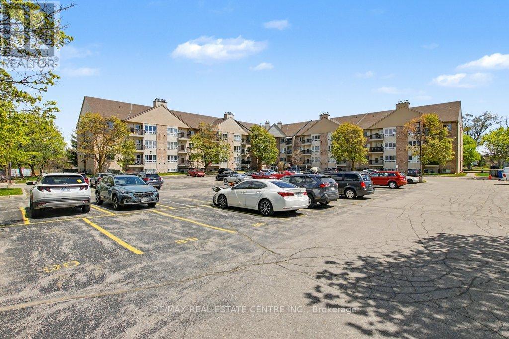 313 - 15 HOFSTETTER AVENUE, Kitchener, Ontario